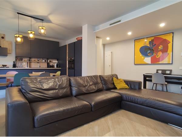 Rovereto Sant'Ilario - Ampio Tricamere Ristrutturato a Nuovo