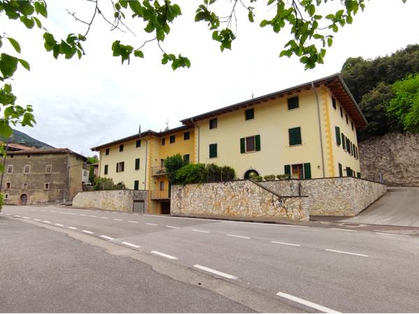 Padergnone - Bilocale con Garage e Posto Auto
